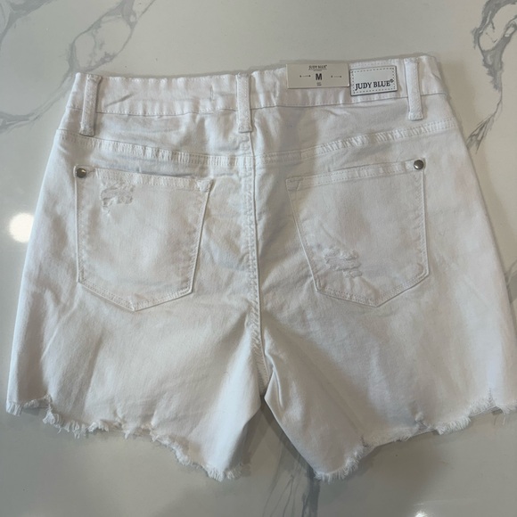Judy Blue White Distressed Denim High Waisted Cutoff Shorts Women's M NEW NWT - Picture 7 of 7